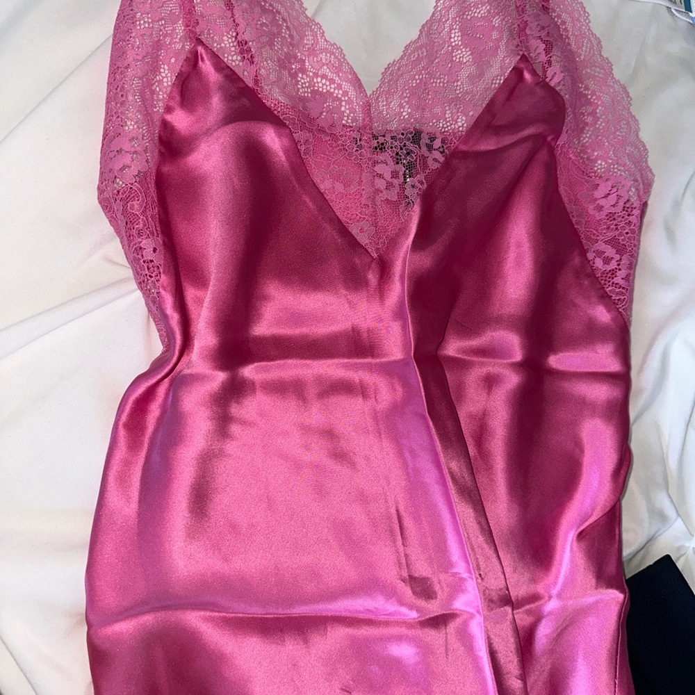 Maje Elegant Pink Lace Satin Chemise . New no ticket